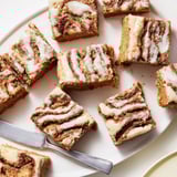 Cinnamon Roll Cookie Bars